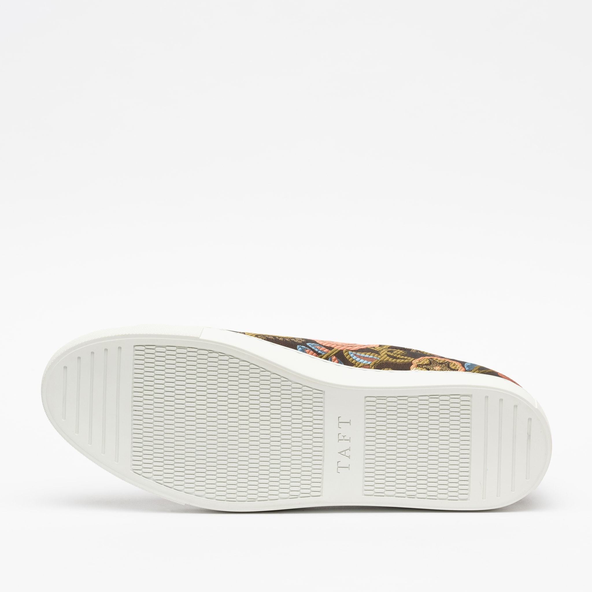 Sneaker in Pink Floral bottom view