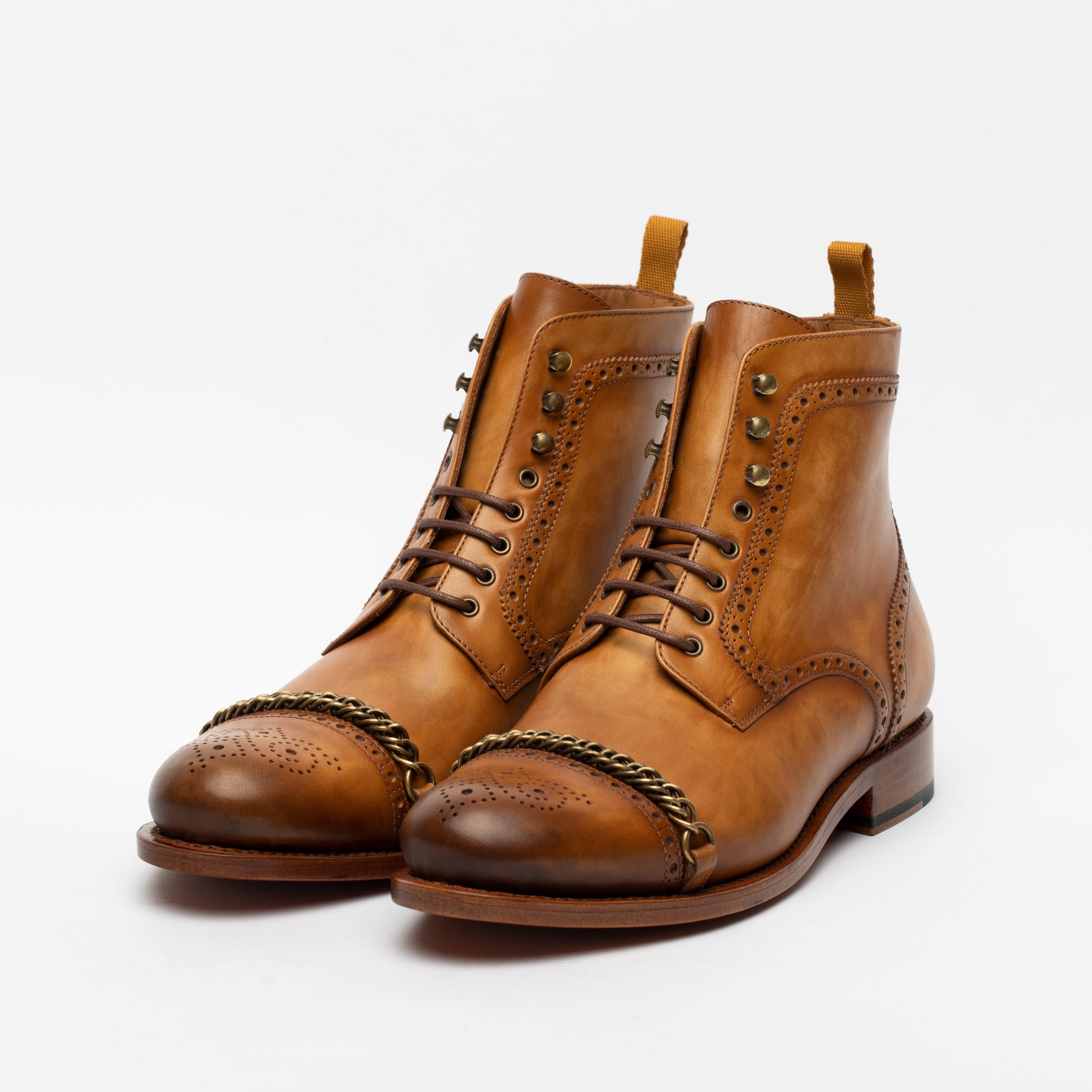 The Grail Boot in Honey Side