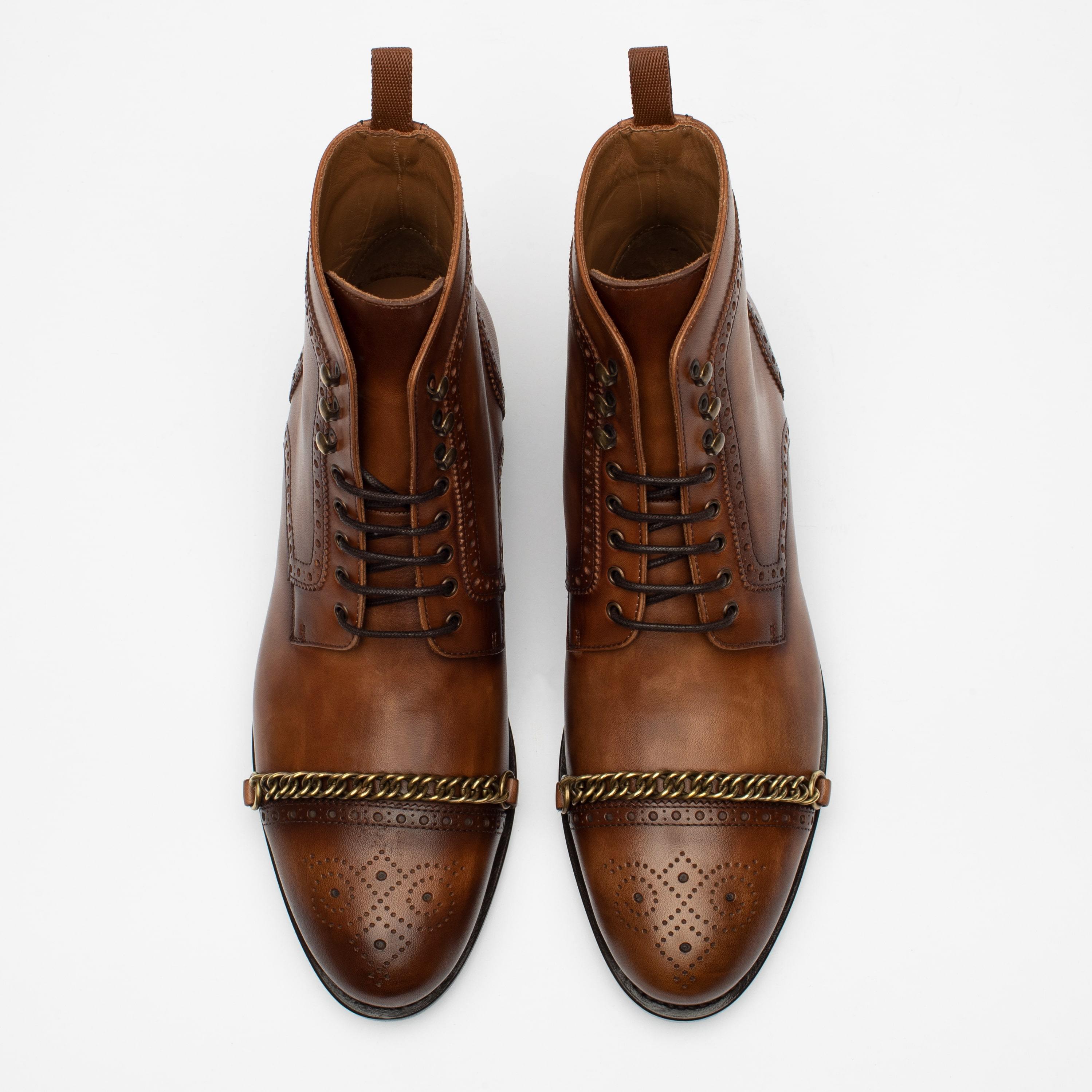 The Grail Boot in Coffee Top